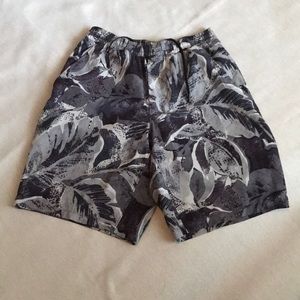Lululemon men’s pace breaker shorts size small
